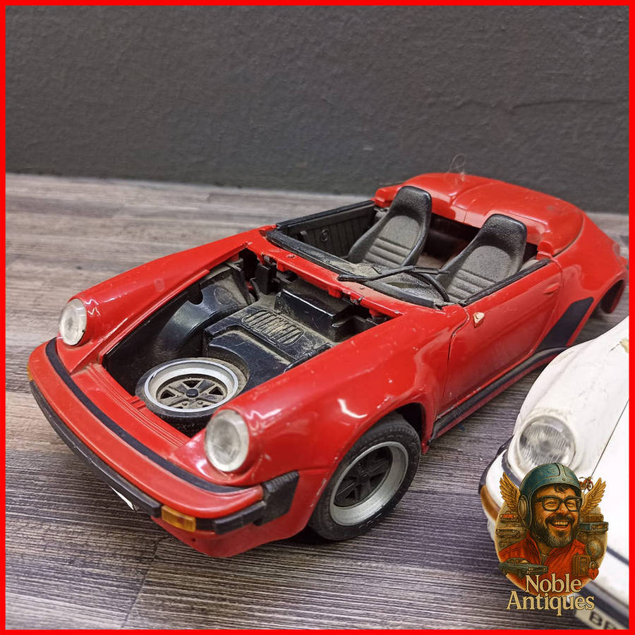 Die Cast 1989 Porsche 911 Speedster Scale 1:18 Parts Models
