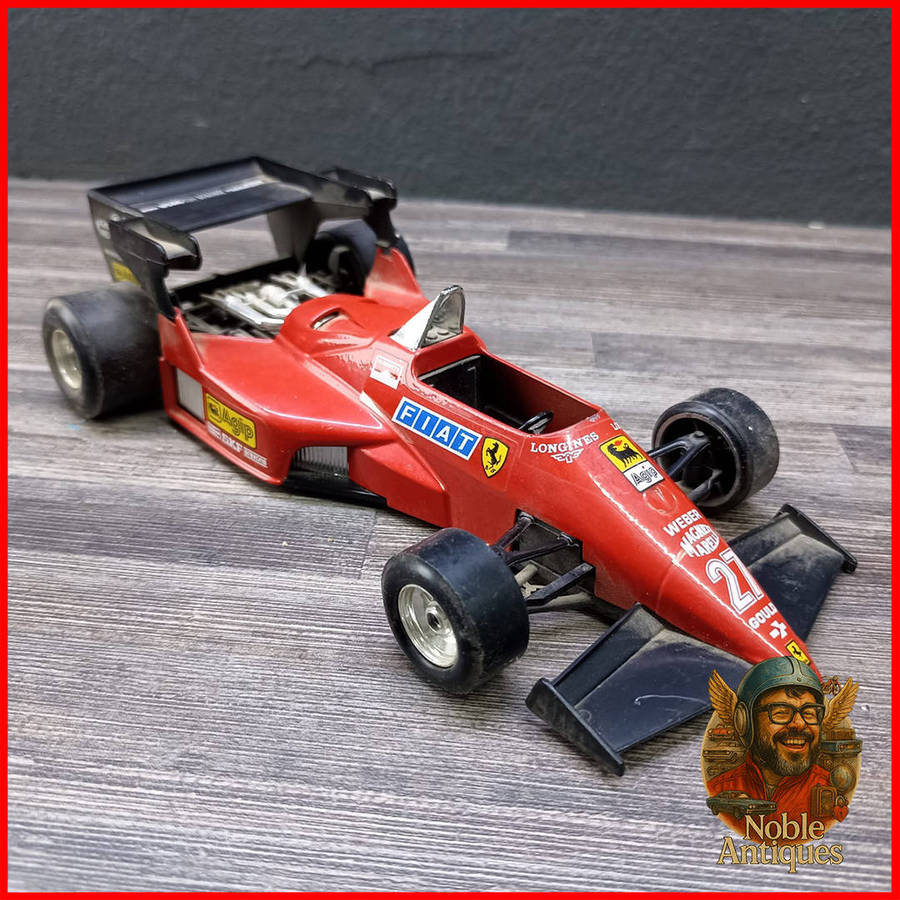 Burago 1/24 scale model of the Ferrari 126 C4 Formula 1 car