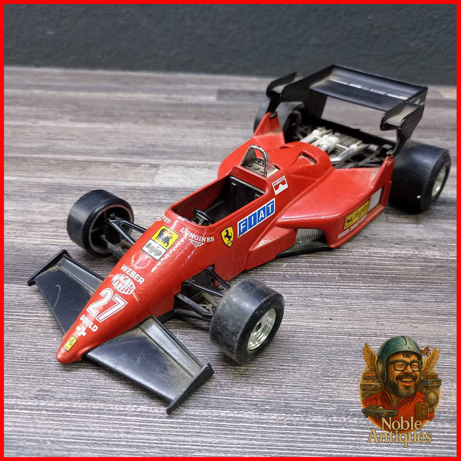 Burago 1/24 scale model of the Ferrari 126 C4 Formula 1 car