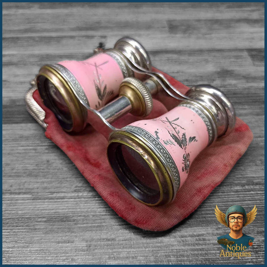 Antique Opera Glasses, Also Known As Theater Binoculars Or Galilean Binoculars