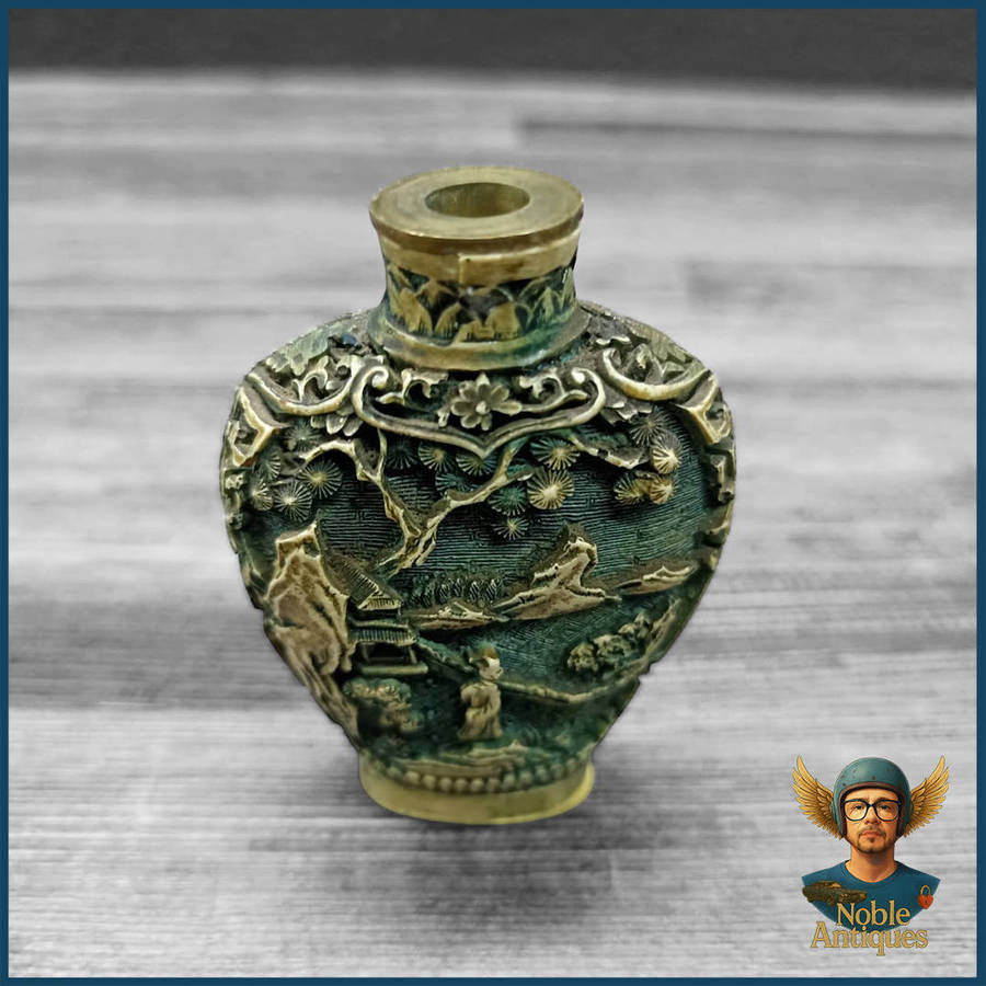 Vintage Chinese Cinnabar Snuff Bottle Circa 19th Century