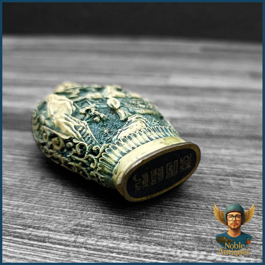 Vintage Chinese Cinnabar Snuff Bottle Circa 19th Century