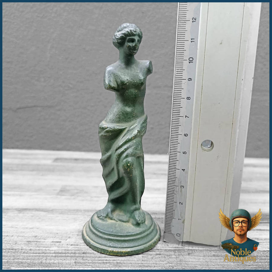 Vintage Bronze Figurine Depicting The Venus De Milo