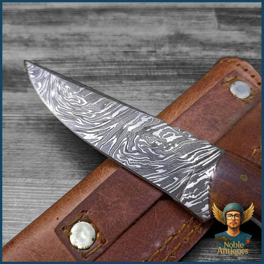 Damascus Steel Hunting Knife and Leather Sheath
