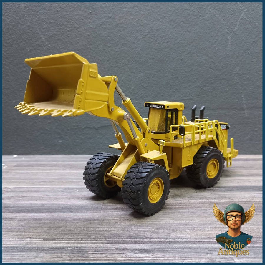 Die Cast Metal Norscot Caterpillar 992g Wheel Loader Scale 1:50 (30cm)