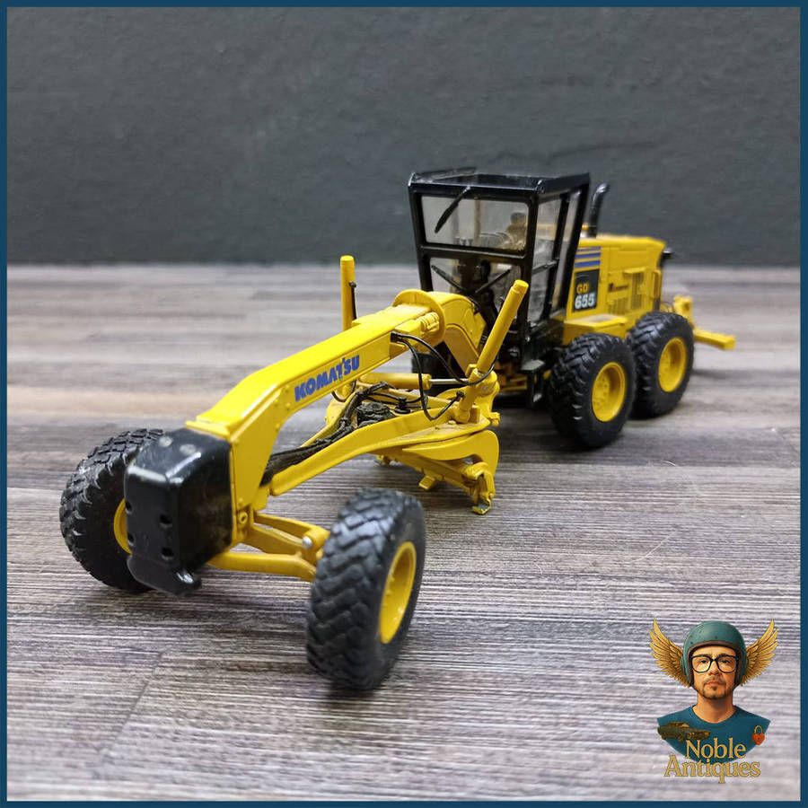 First Gear 50-3062 Komatsu GD655 Motor Grader