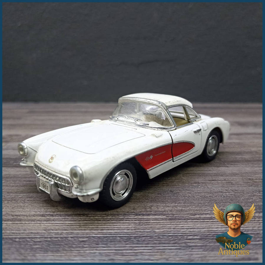 Kinsmart 1:43 scale die cast model of a 1957 Chevrolet Corvette