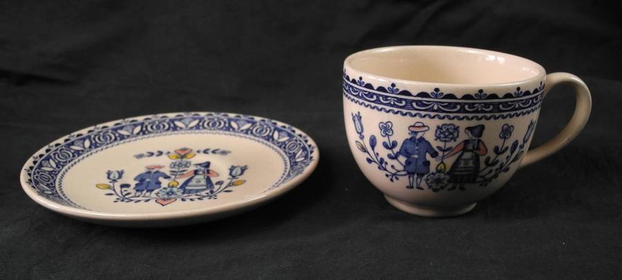 Johnson Brothers Hearts & Flowers Pattern Trio (1 of 2)