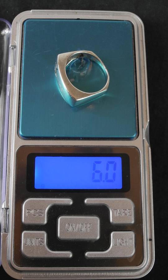 Sterling Silver Ring with Flower Cut Out (6.0g)