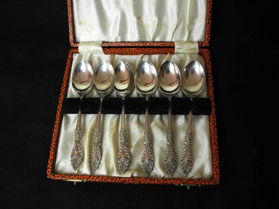Vintage Silver Plated Boxed Teaspoon Set, made in England