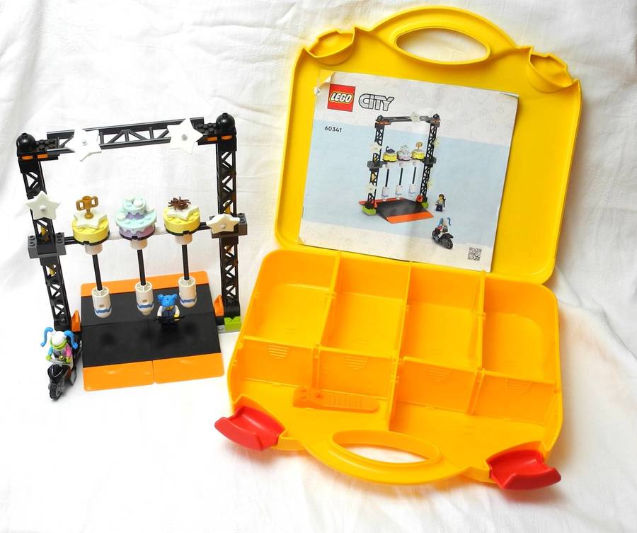 LEGO City The Knockdown Stunt Challenge 60341 Set in a Lego Classic Brick Carry Case