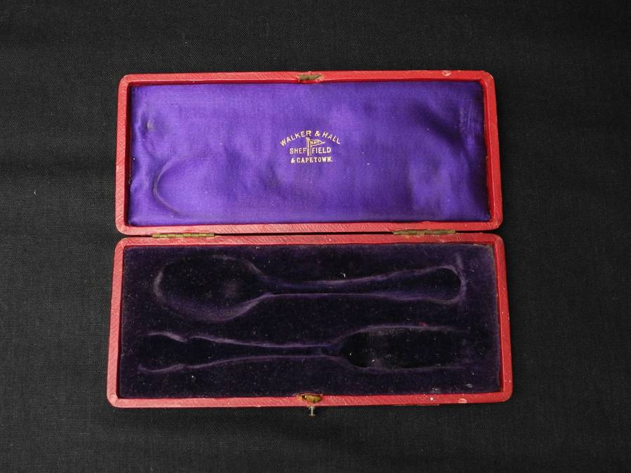 Antique Hallmarked Sterling Silver Christening Set by Walker and Hall, Sheffield 1911/12 (51.7g)