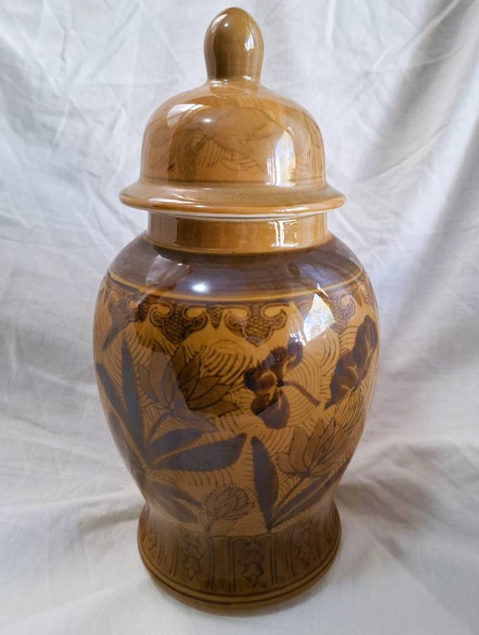 Chinese Porcelain Temple Jar, Floral Design with Golden-Brown Glaze
