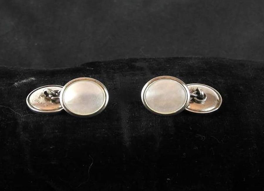 Vintage Silver and Mother of Pearl Cuff Links (6.0g)