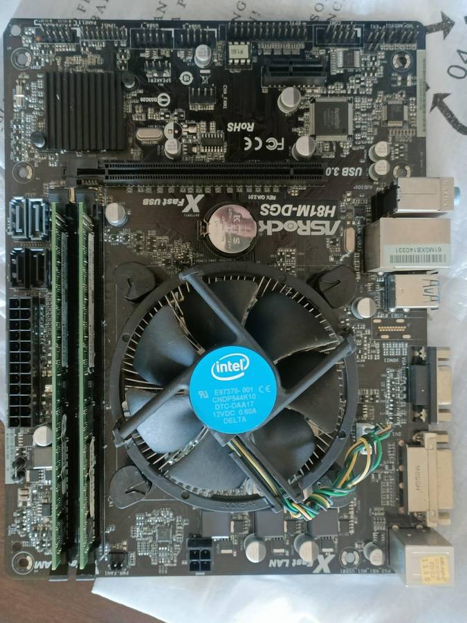 ASRock H81M-DGS motherboard with Intel(R) Core(TM) 17-4790 CPU @ 3.60GHz 2 X 2G DDR2 Ram