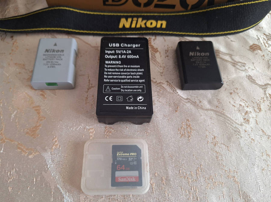 NIKON D3200 24 MP DSLR CAMERA BARGAIN