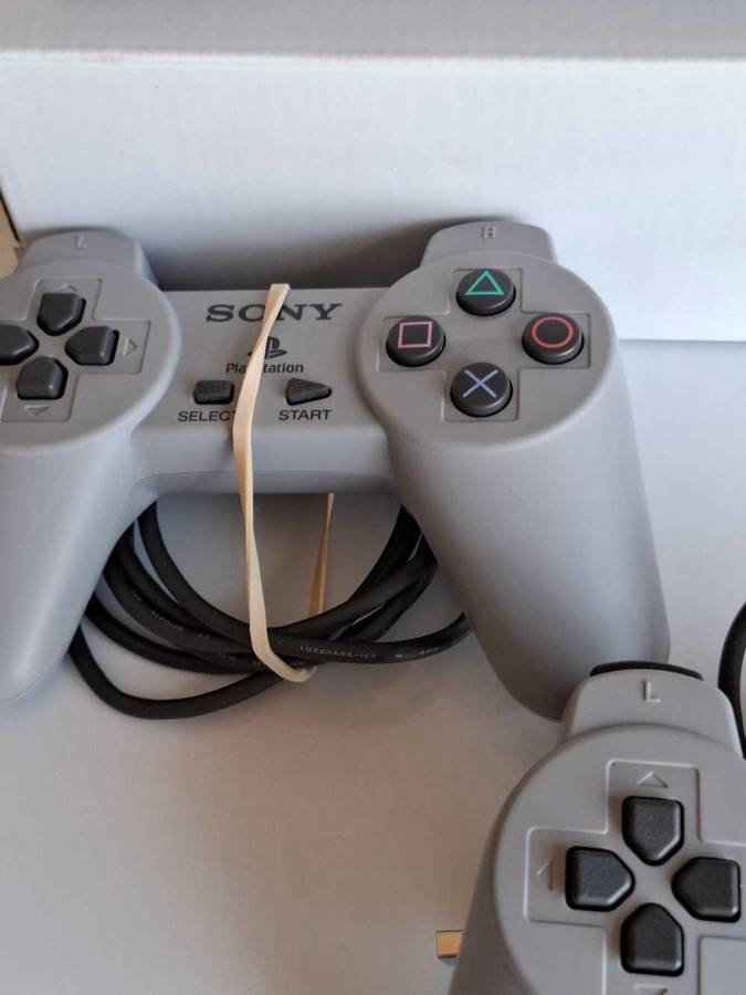 Playstation Classic Sony +Box