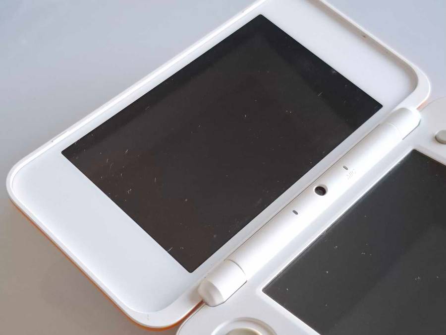 "New" Nintendo 2DS XL Console Euro Region