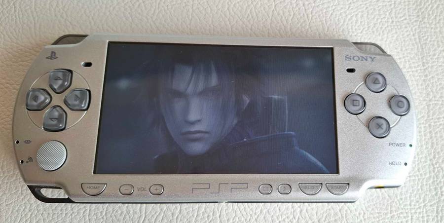 Psp Final Fantasy Edition with Final Fantasy Crisis Core VII