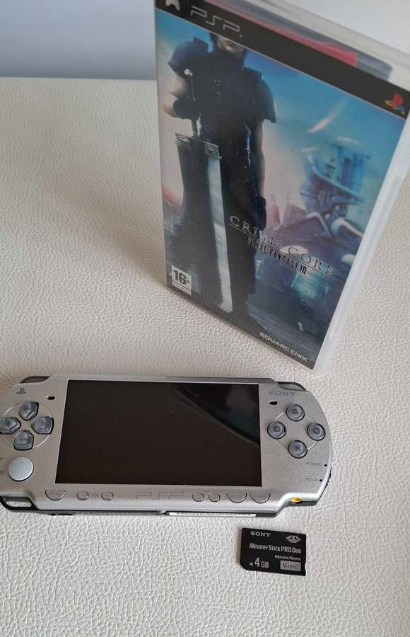 Psp Final Fantasy Edition with Final Fantasy Crisis Core VII