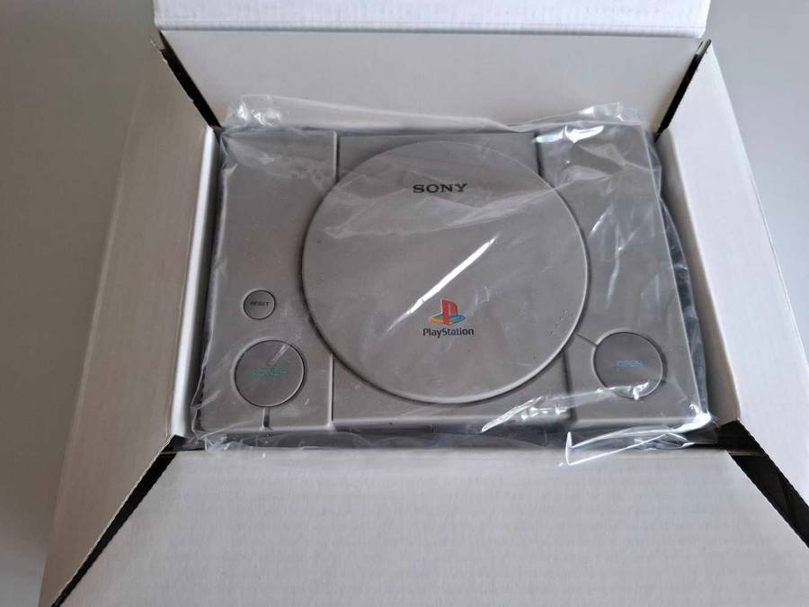 Playstation Classic Console +Box