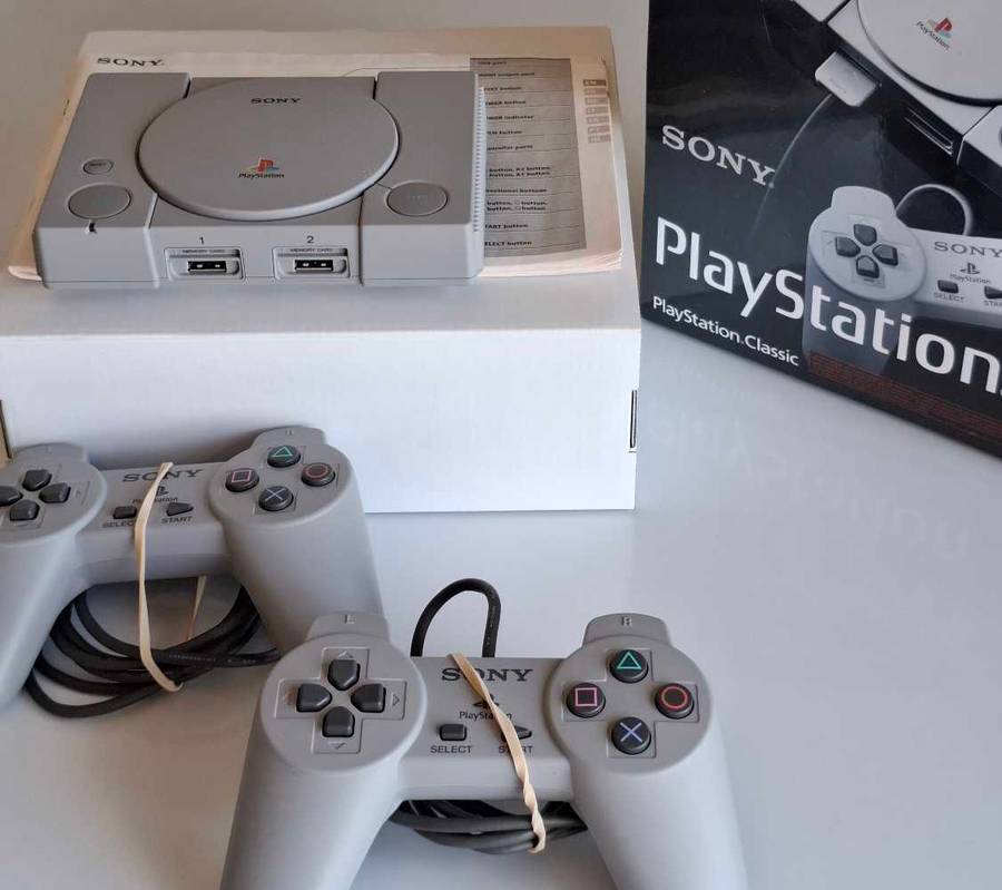 Playstation Classic Sony +Box