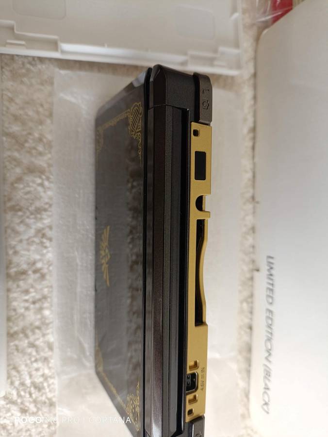The Legend of Zelda 25 th Anniversary Limited Edition nintendo 3DS Euro Region Console +Box