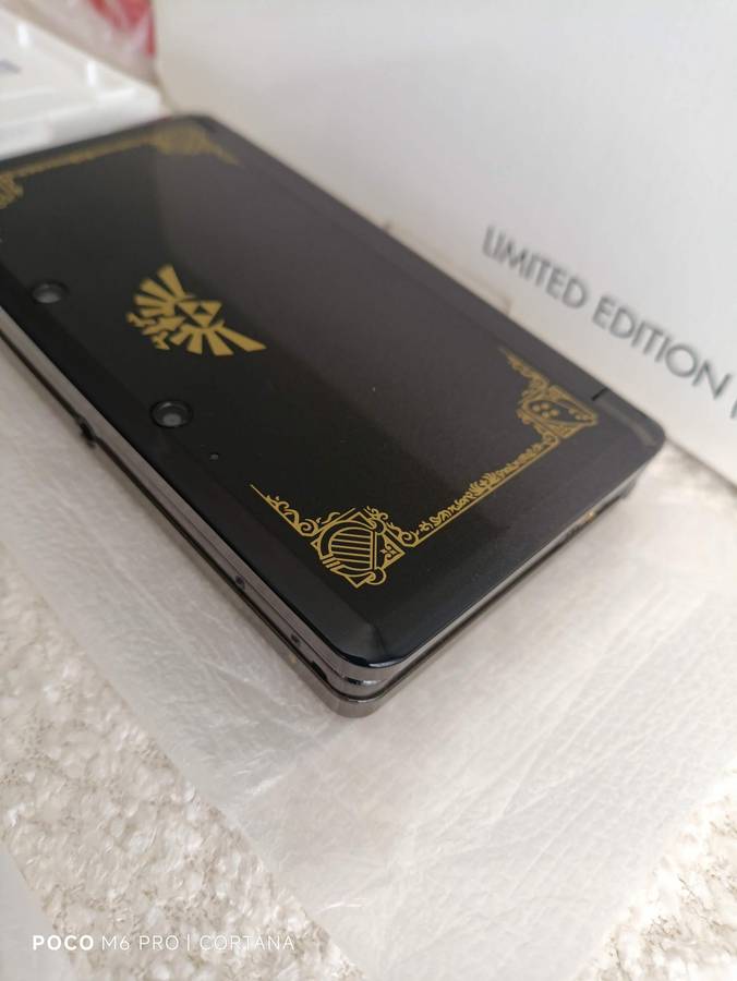 The Legend of Zelda 25 th Anniversary Limited Edition nintendo 3DS Euro Region Console +Box
