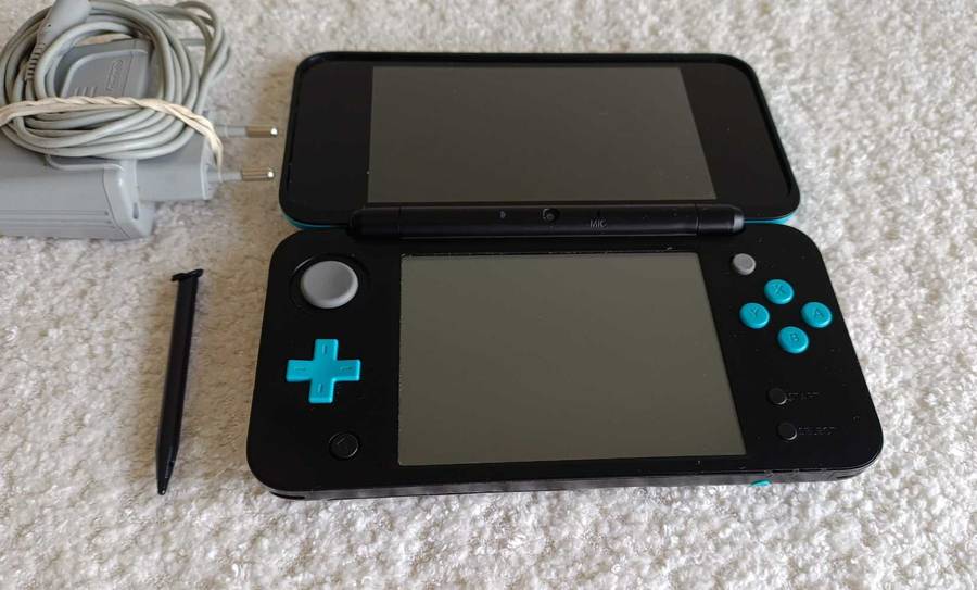 'New' Nintendo 2Ds Xl Console +, Original Charger