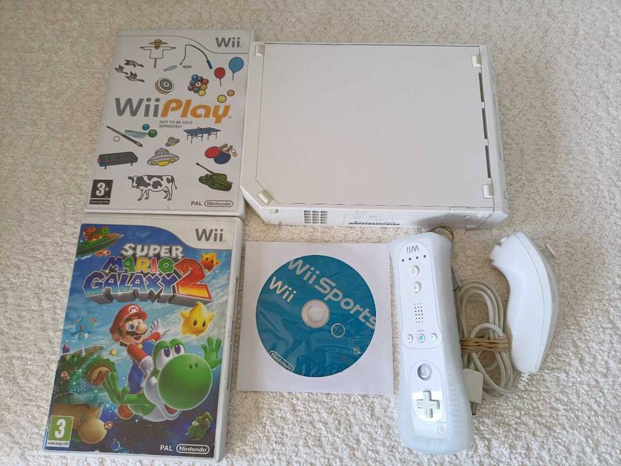 Nintendo Wii Console +games+Box