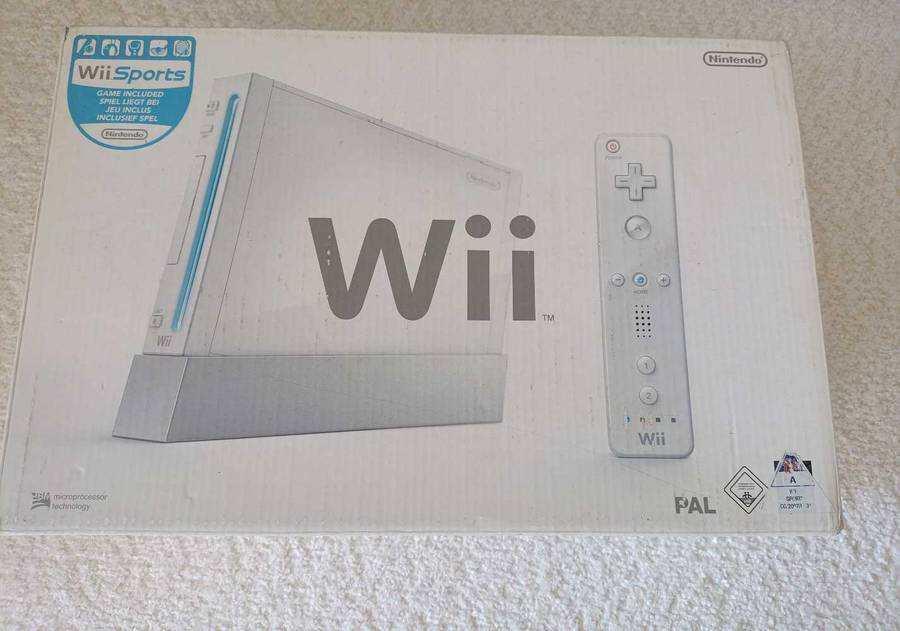 Nintendo Wii Console +games+Box