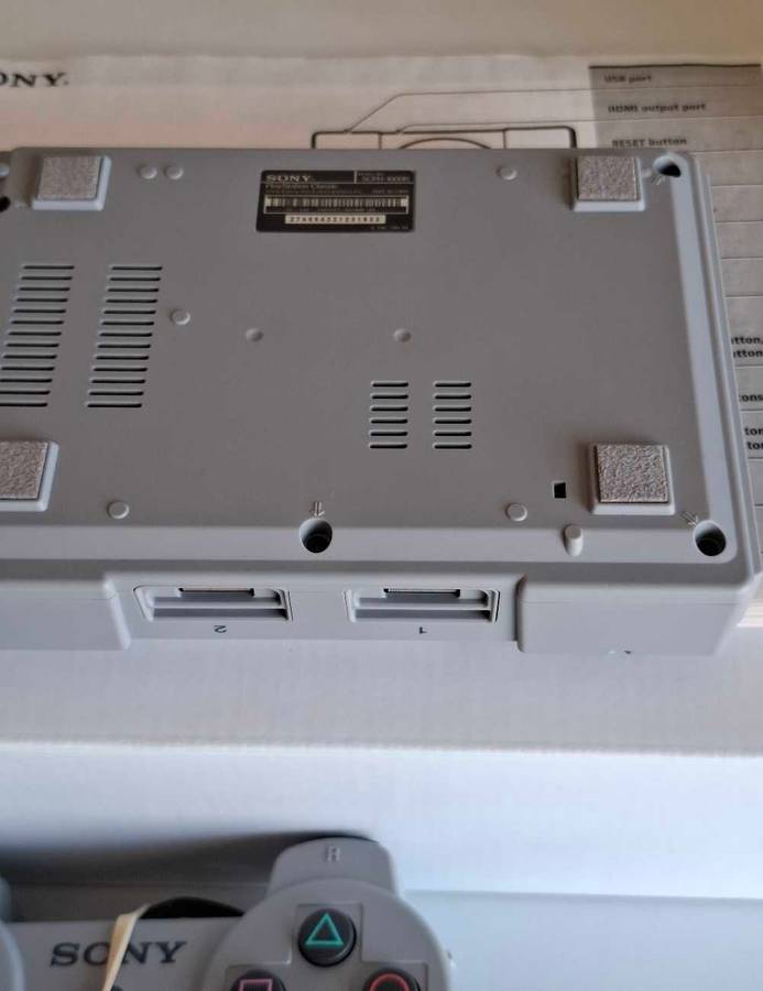 Playstation Classic Sony +Box
