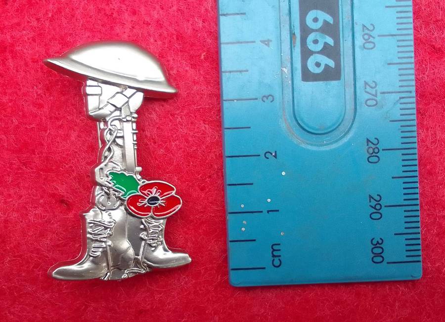 POPPY PIN