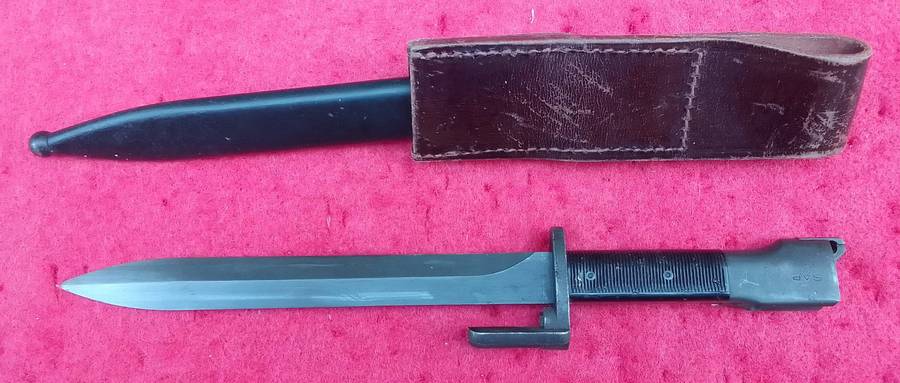 FN FAL BAYONET WITH LEATHER FROG