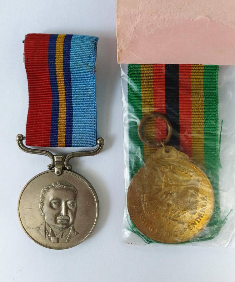 Rhodesia Bush War General Service Medal & Zimbabwe Independence Medal