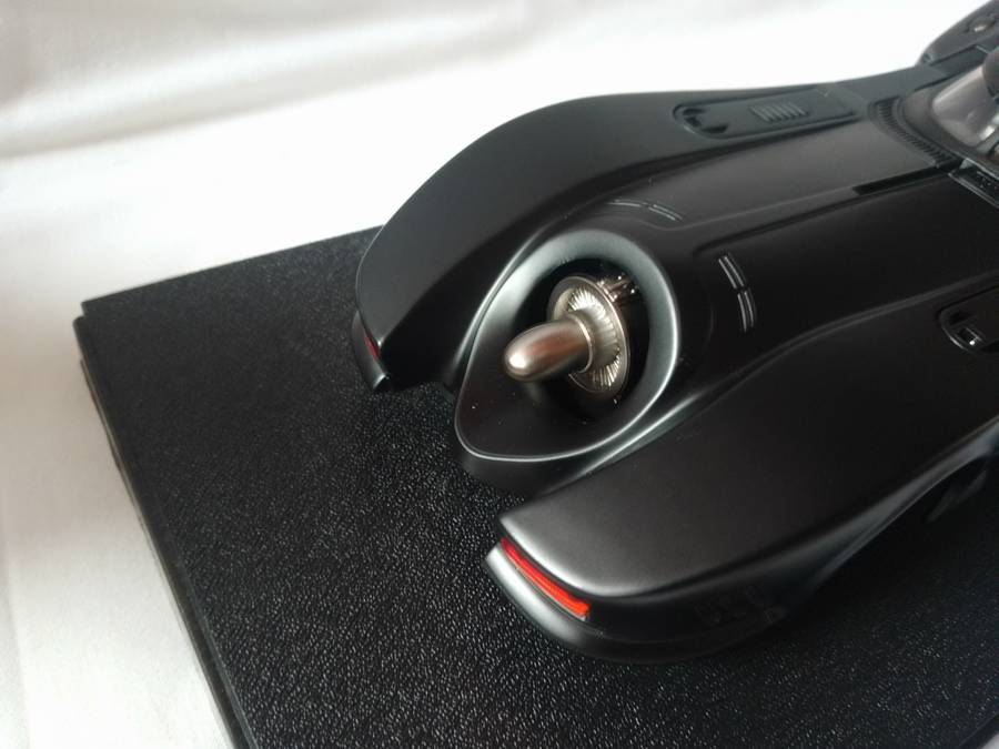 Hot wheels - Batmobile 1989 movie masterpiece 1:18 scale, diecast