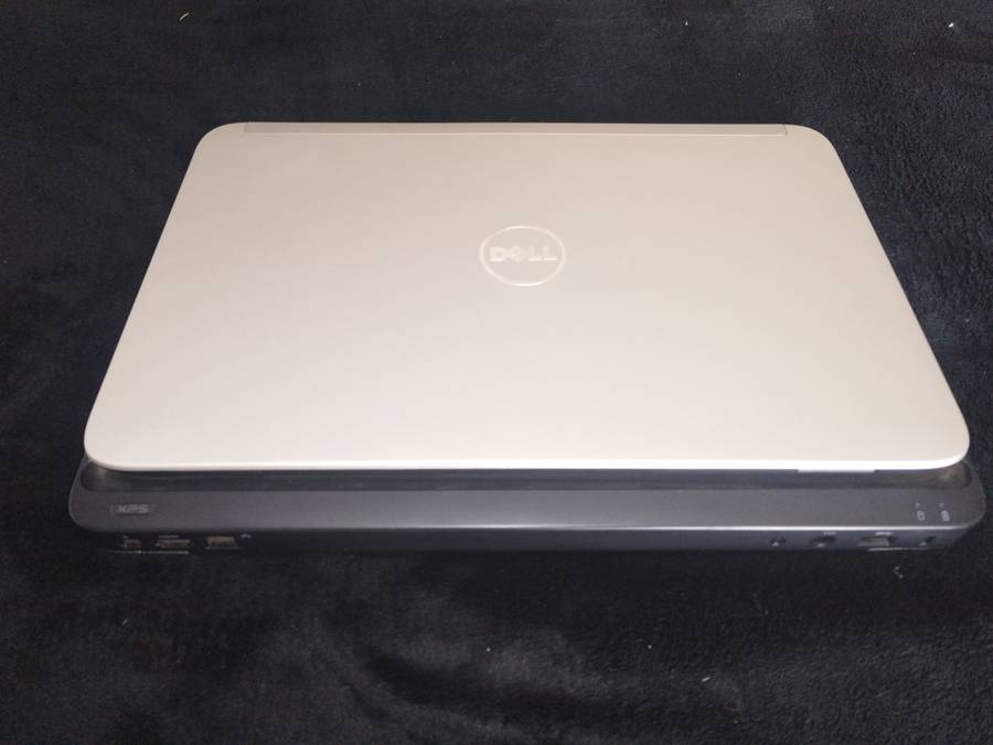 i5 DELL XPS L502x LAPTOP WITH JBL SOUND