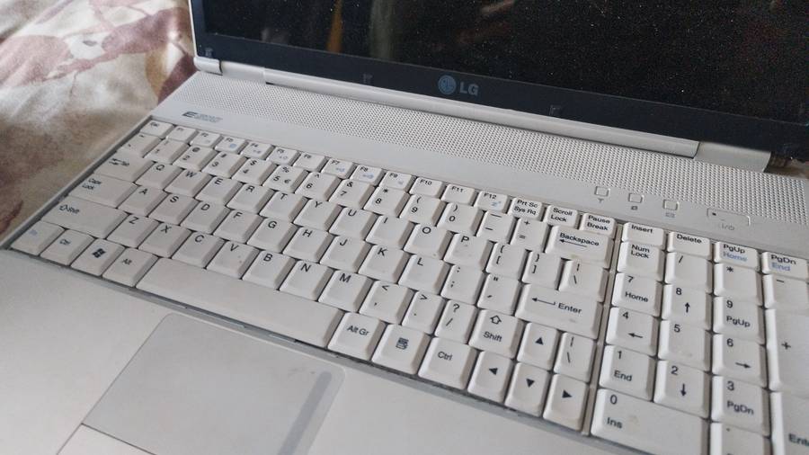 LG e500 laptop