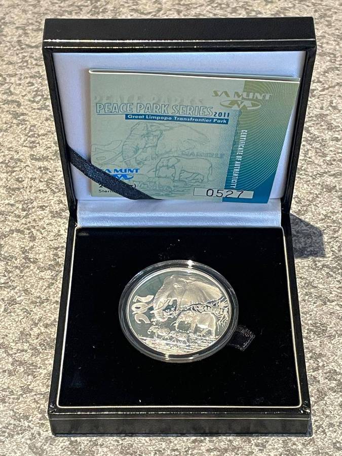 SILVER 1 OUNCE Sterling Silver Proof 20c 2011 Peace Park Great Limpopo Transfrontier Park - No. 0527