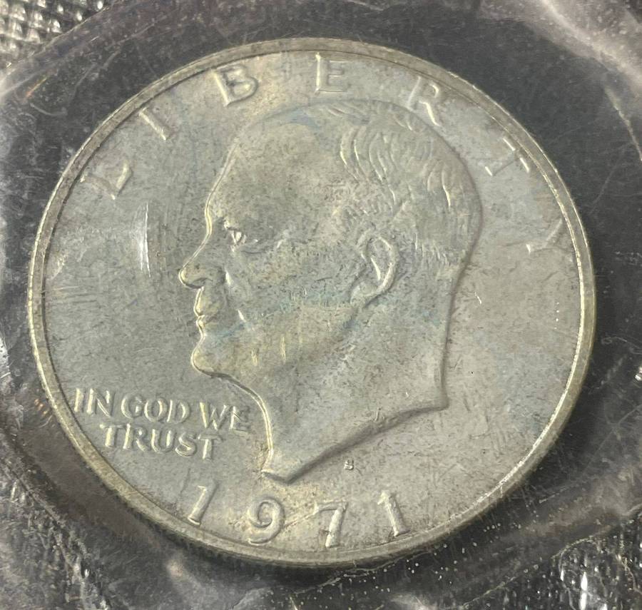 USA 1971 UNC MINT EISENHOWER 40% SILVER DOLLAR WITH PRESENTATION PACK