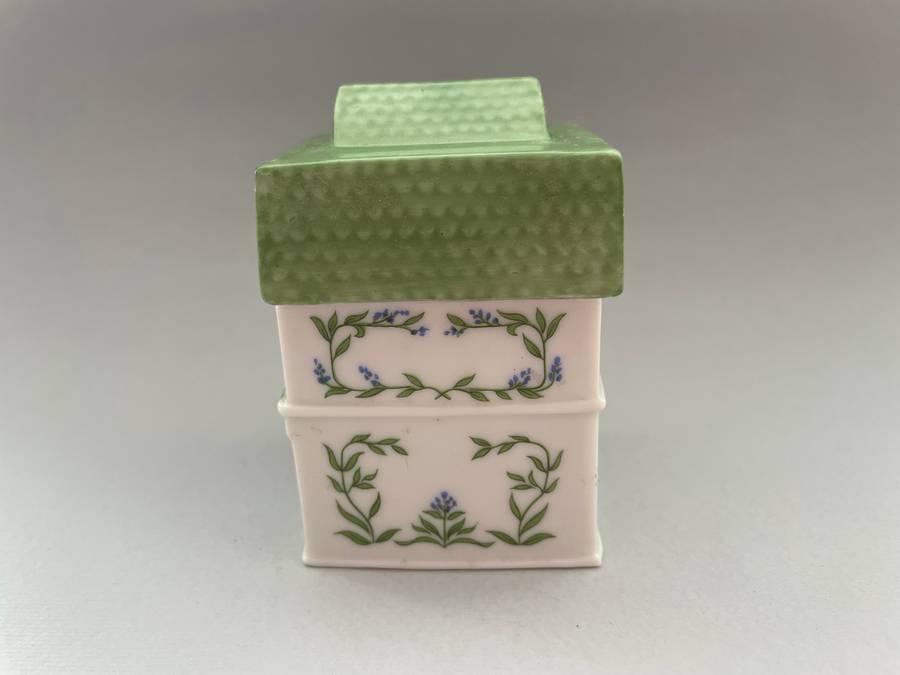 Lennox Spice Village: Tarragon