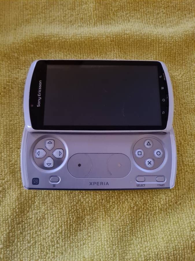 Sony PlayStation Phone Xperia R800i untested