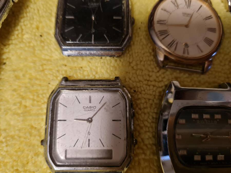 Lot of 7 vintage watches