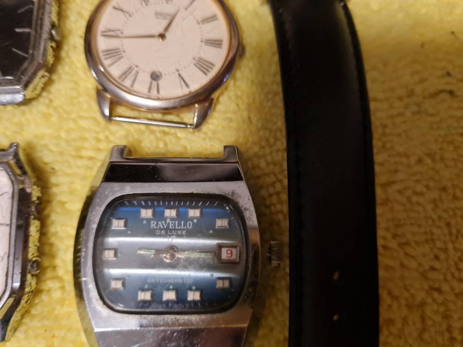 Lot of 7 vintage watches