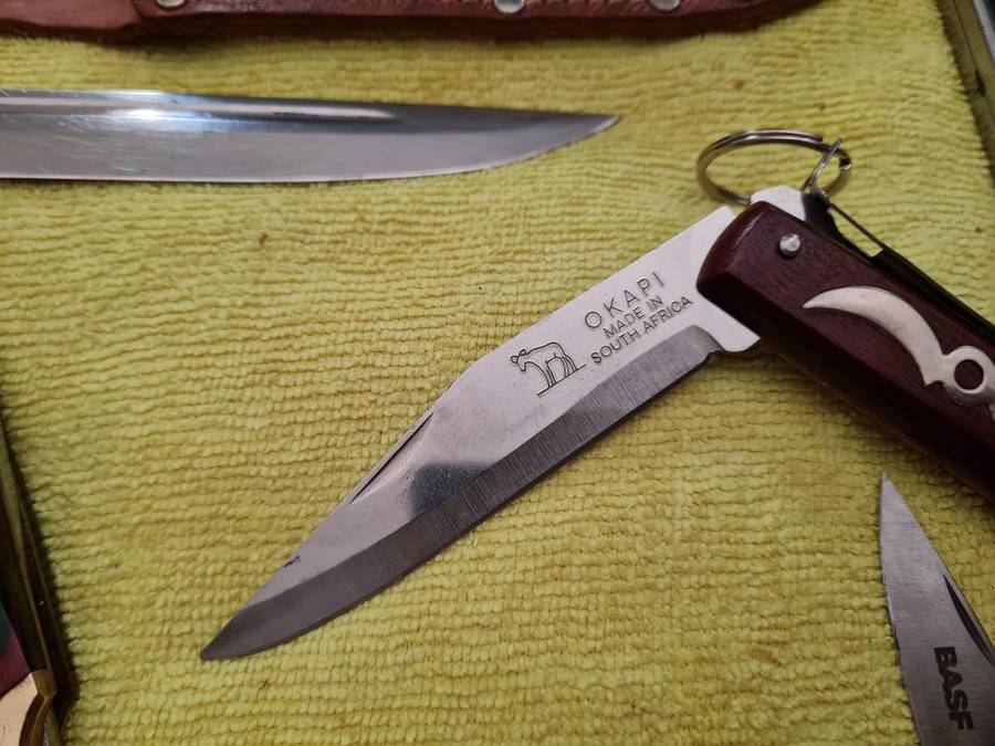 Lot of vintage knives