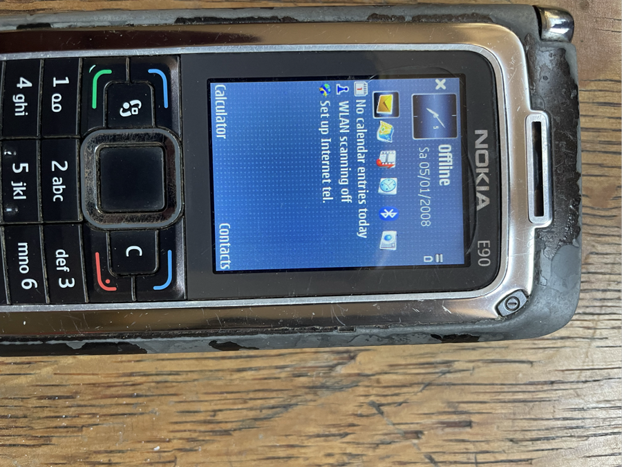 Nokia E90