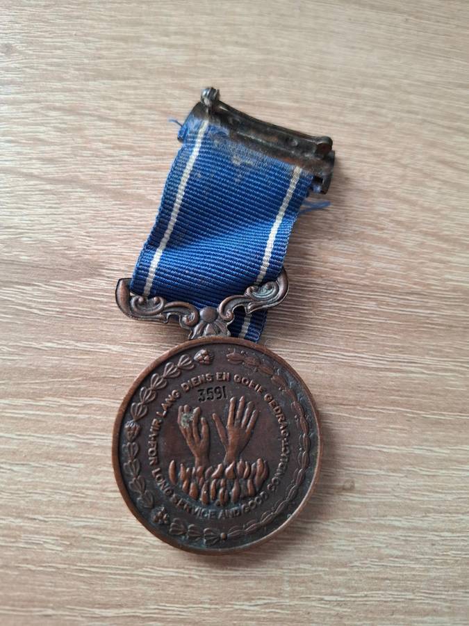 Medal - SA Emergency Services Institute medal for Long Service