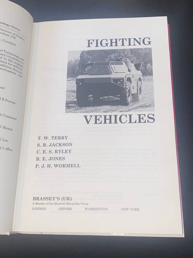 BRASSEY'S FIGHTING VEHICLES VOLUME 7
