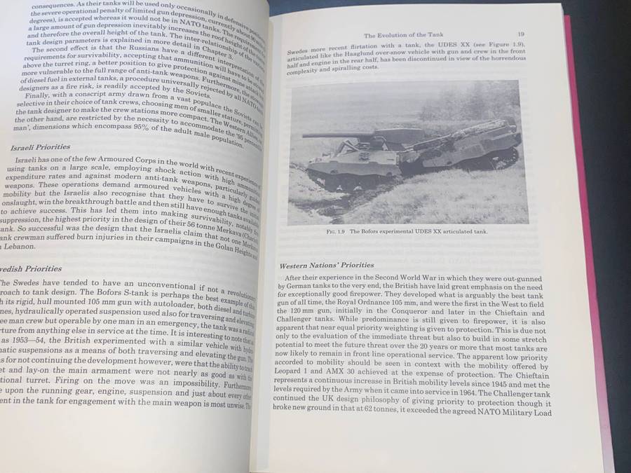 BRASSEY'S FIGHTING VEHICLES VOLUME 7