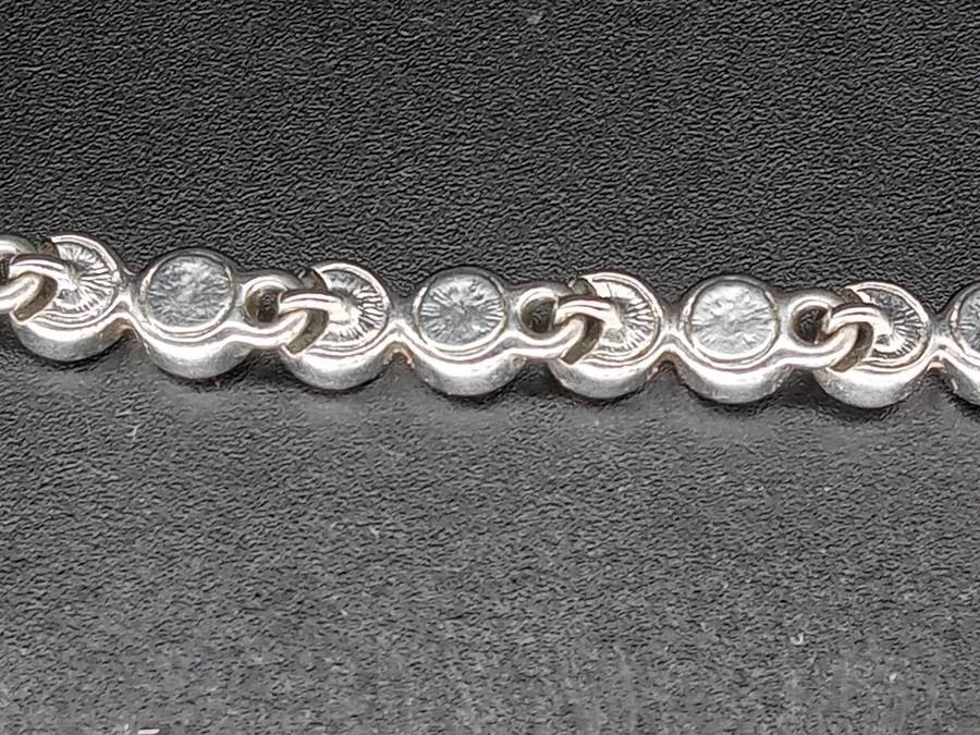 Swarovski Crystal Tennis Bracelet 17.5cm (including clasp) 14.38grams
